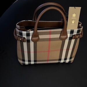 Classic Checkered Tote Bag